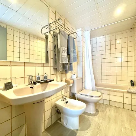 Appartamento Apartment, Wifi, Less Than 10 Minutes Walk From Beach In Los Cristianos, Tenerife Los Cristianos (Tenerife)