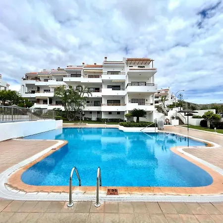 Apartment, Wifi, Less Than 10 Minutes Walk From Beach In Los Cristianos, Tenerife