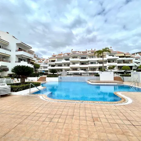 Apartment, Wifi, Less Than 10 Minutes Walk From Beach In Los Cristianos, Tenerife Appartamento *