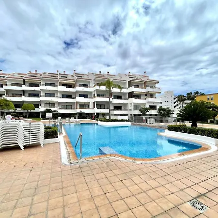 Appartamento Apartment, Wifi, Less Than 10 Minutes Walk From Beach In Los Cristianos, Tenerife *