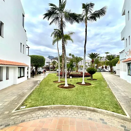 Apartment, Wifi, Less Than 10 Minutes Walk From Beach In Los Cristianos, Tenerife Appartamento *